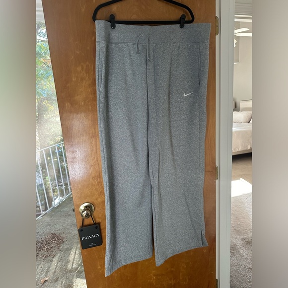 Nike women’s sportswear Phoenix, fleece pants, size XL, NWT - Picture 8 of 8